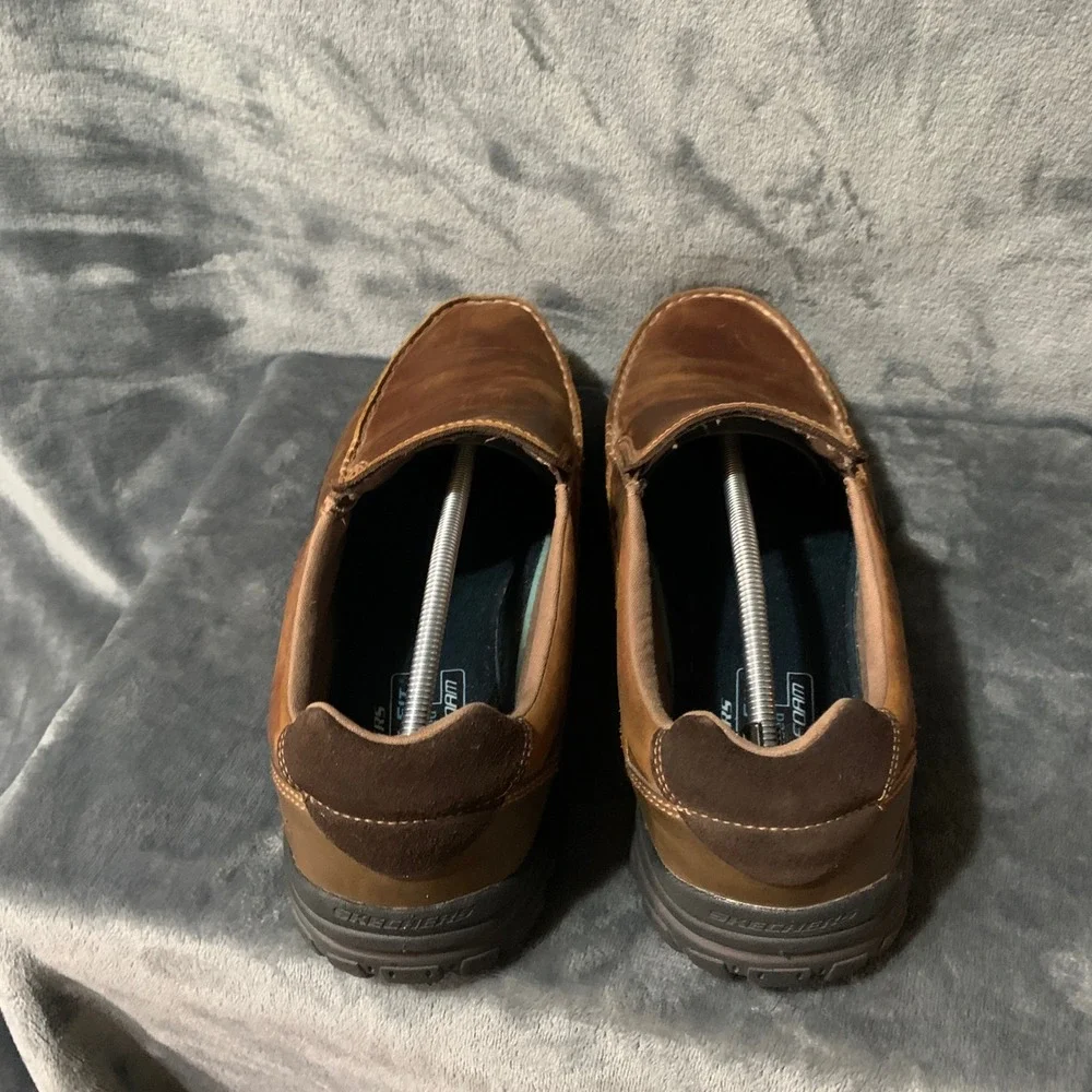Skechers Loafers Mens 11 Relaxed Fit Brown Leather Moc Toe Slip On EUC
